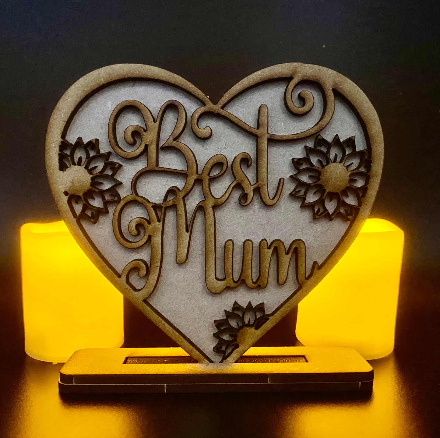 Mothers Day Standing Heart Best Mum with Flowers MDF Sign / Plaque
