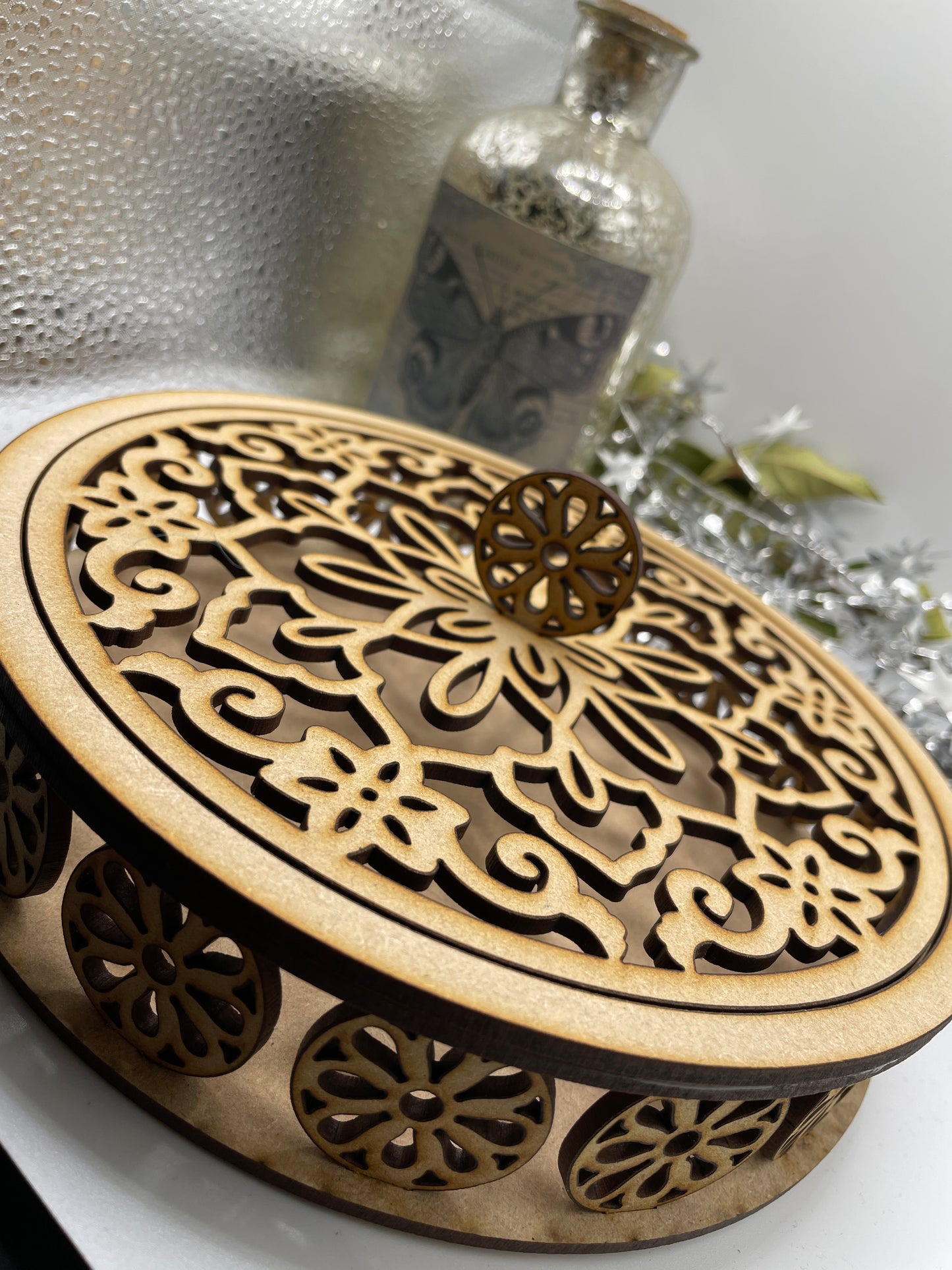 Round Ornate Trinket Storage Box MDF Craft Kit