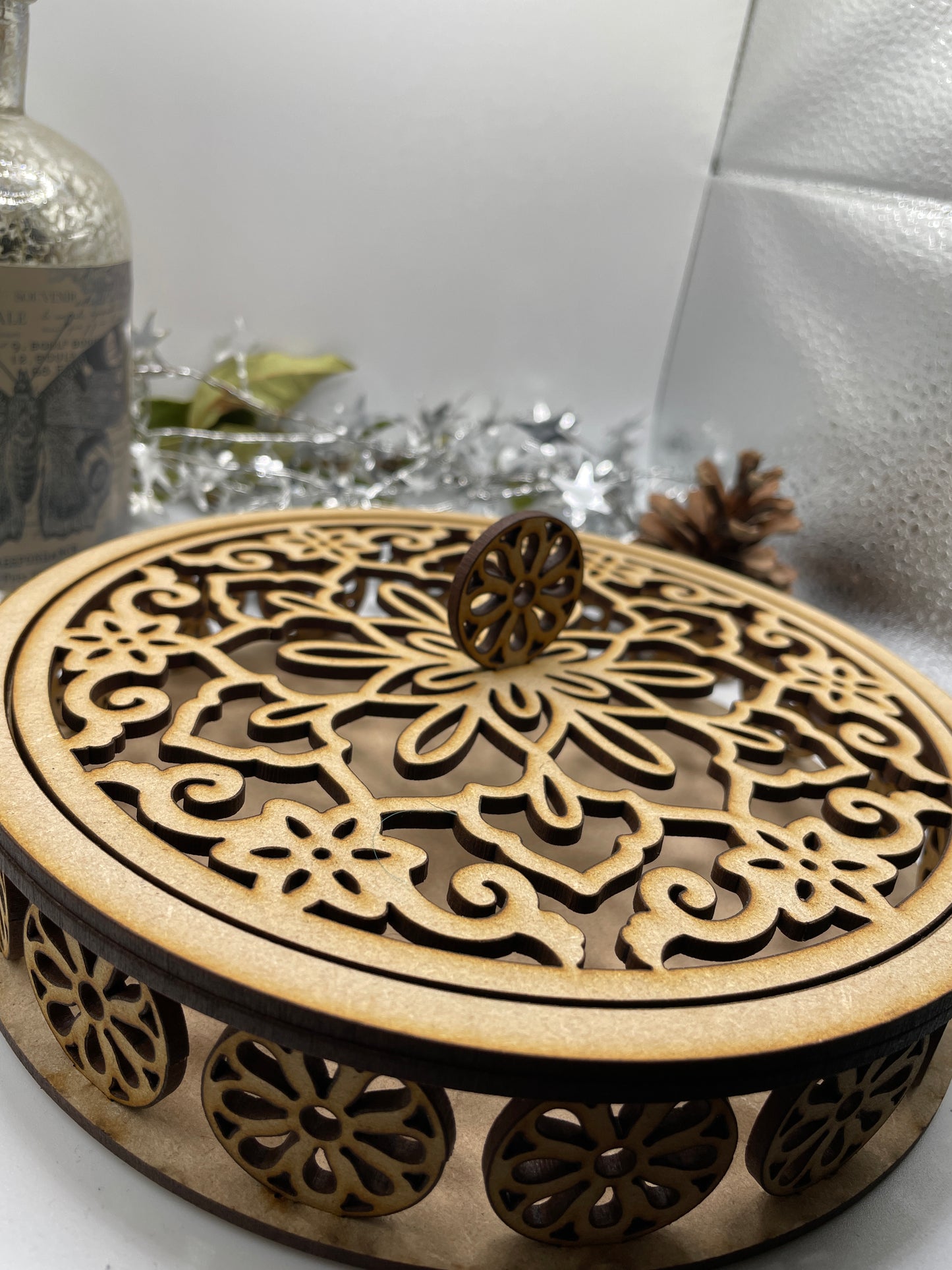 Round Ornate Trinket Storage Box MDF Craft Kit