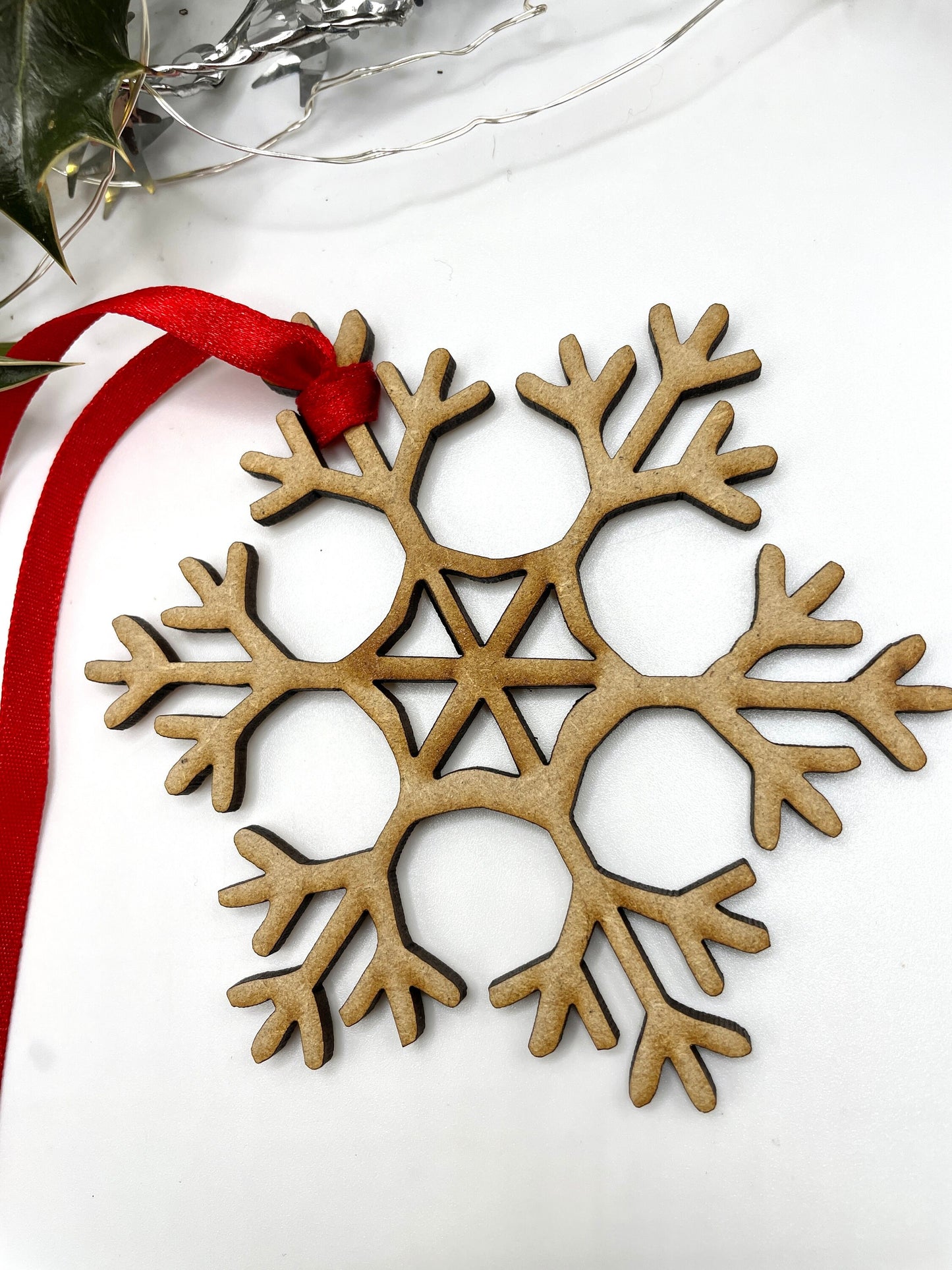 Pack of 5/10/15 x MDF Snowflake Ornaments (A) Christmas Hanging Wood Tree Decorations, Laser Cut Snowflakes,Hanging Tree Ornament,Decorative