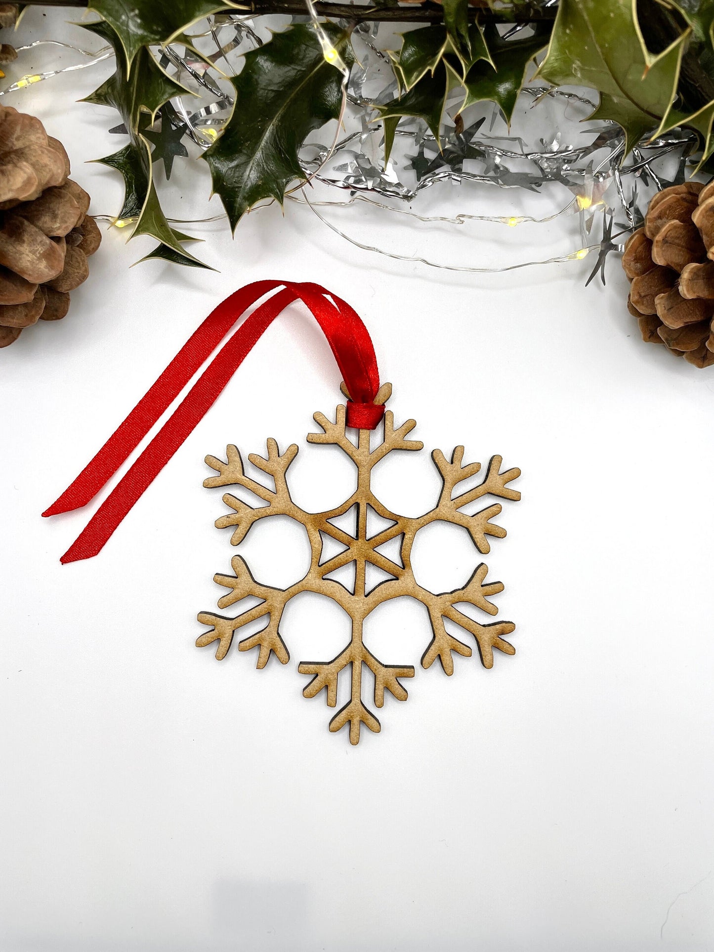 Pack of 5/10/15 x MDF Snowflake Ornaments (A) Christmas Hanging Wood Tree Decorations, Laser Cut Snowflakes,Hanging Tree Ornament,Decorative