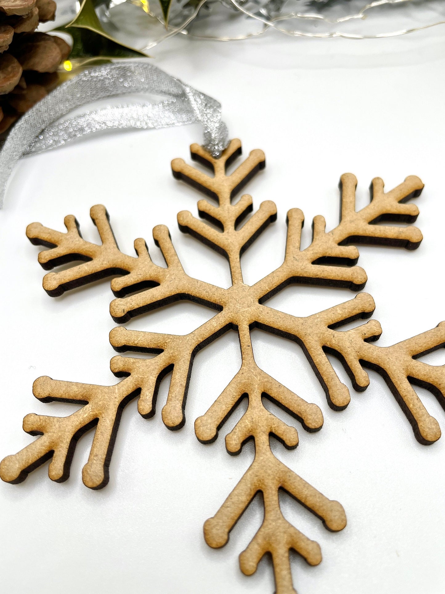 Pack of 5/10/15 x MDF Snowflake Ornaments (B) Christmas Hanging Wood Tree Decorations, Laser Cut Snowflakes,Hanging Tree Ornament,Decorative