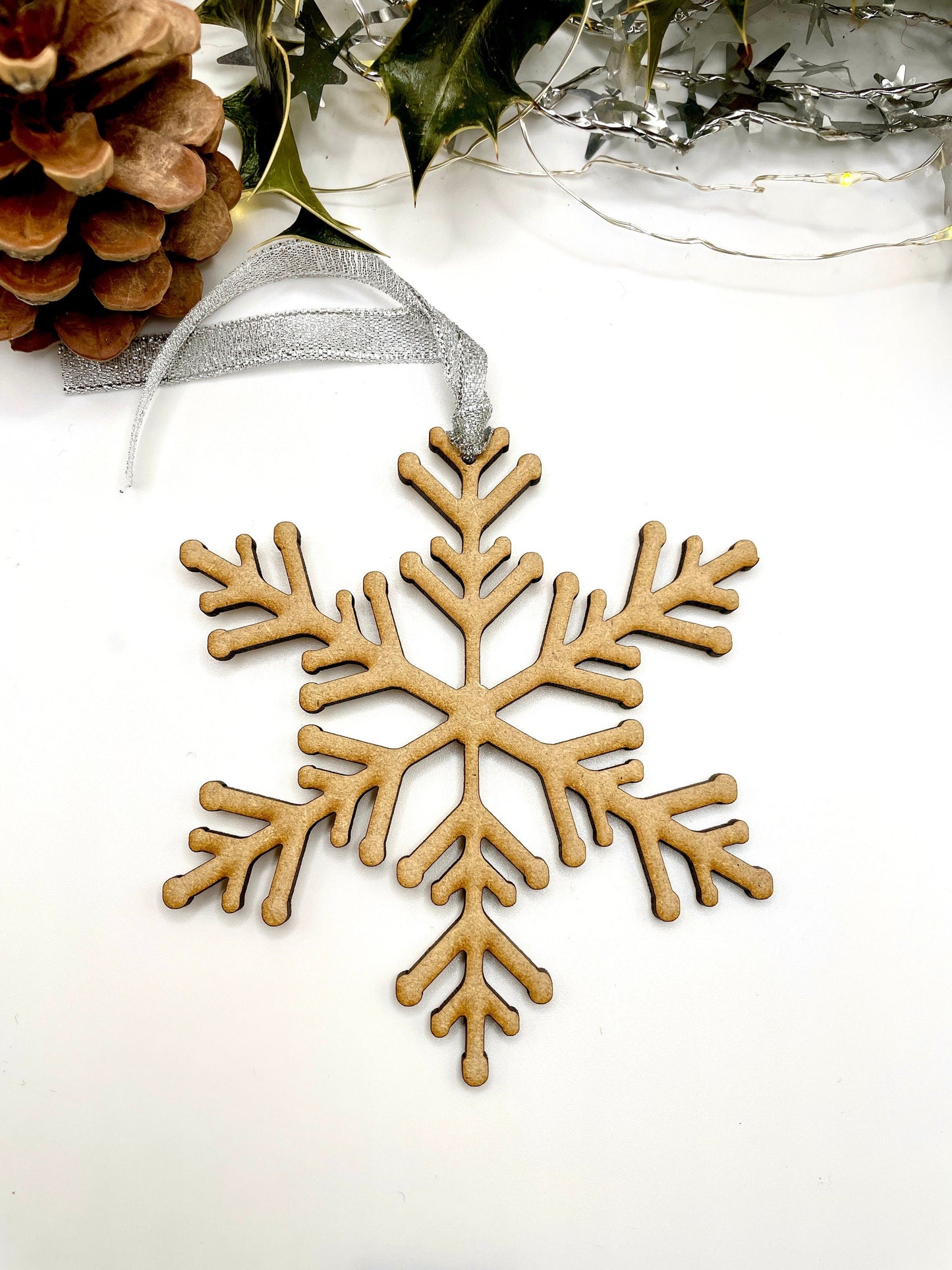 Pack of 5/10/15 x MDF Snowflake Ornaments (B) Christmas Hanging Wood Tree Decorations, Laser Cut Snowflakes,Hanging Tree Ornament,Decorative